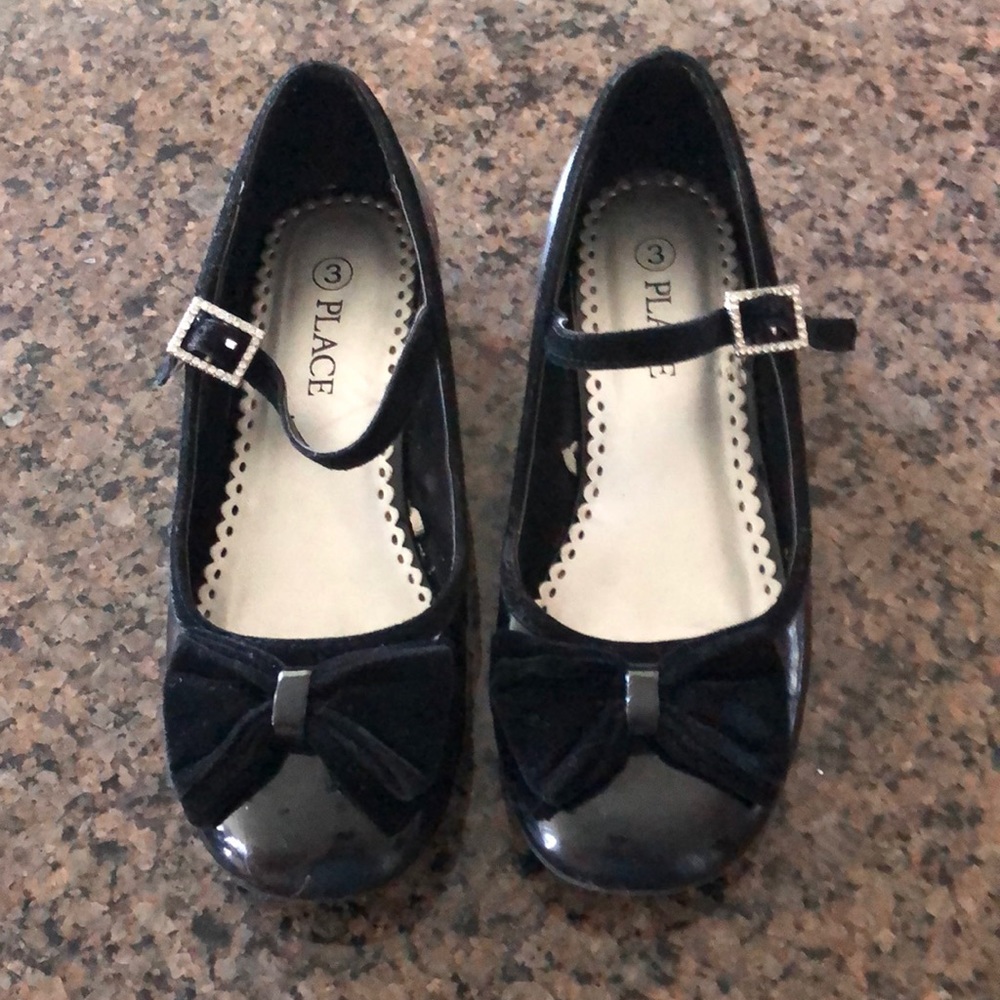 Patent leather shoes (w/scratches)
